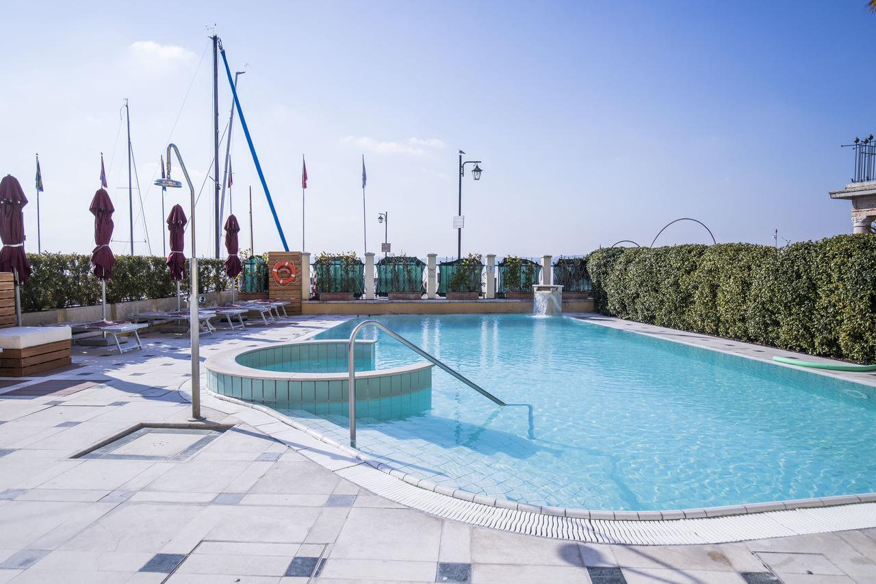 Hotel Sirmione Terme Exterior photo