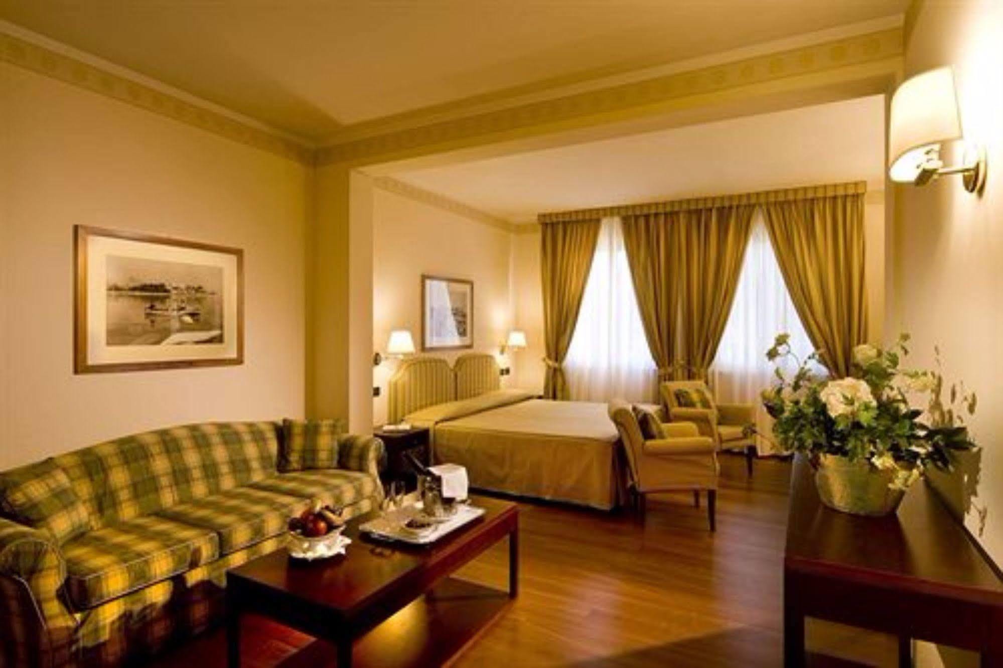 Hotel Sirmione Terme Exterior photo