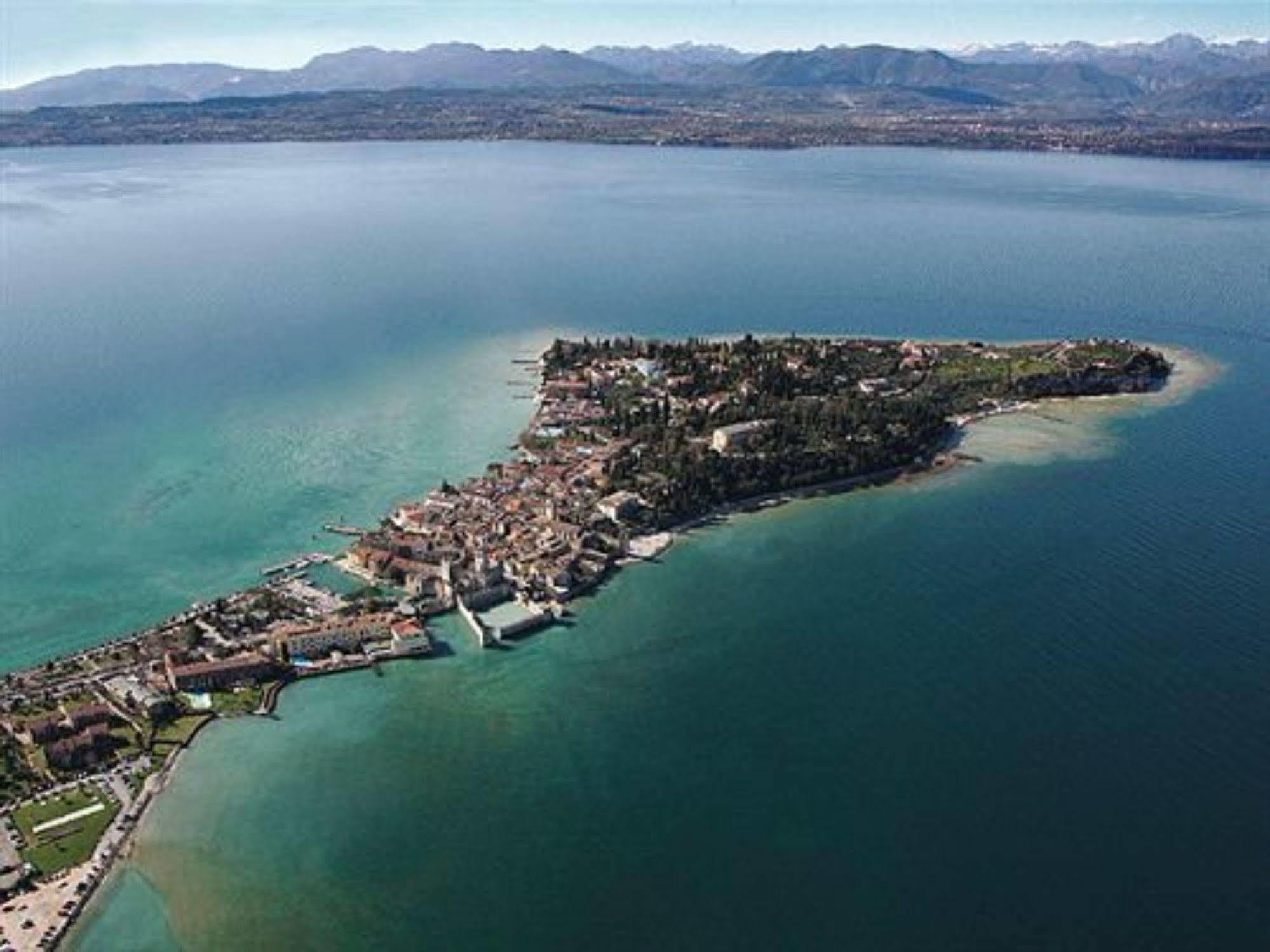 Hotel Sirmione Terme Exterior photo